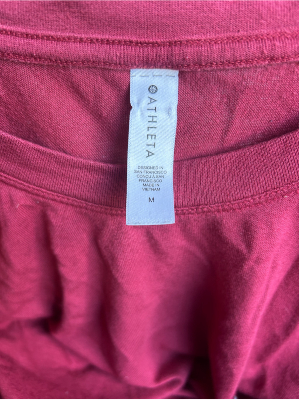 Athleta Women's Cloud light Stratus Long Sleeve V-Neck Tee Red Size M - Picture 4 of 10